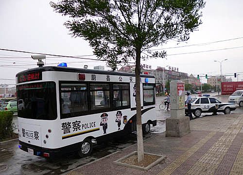 蔚縣城區流動警務室上路執勤