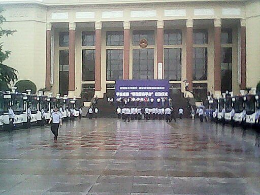 首批移動警務室到達成都 舉行“平安成都”接車儀式