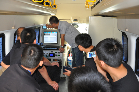 河北秦皇島反恐處突運兵車接車,全力打造平安城區