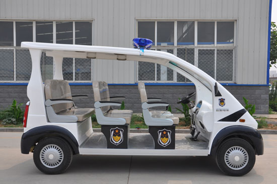 成都安德鎮：電動治安巡邏車上崗 打造平安鄉鎮