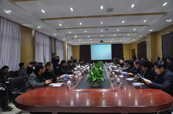 市政協(xié)主席王華清、副市長蔣文紅一行領導到河北新宇宙視察指導