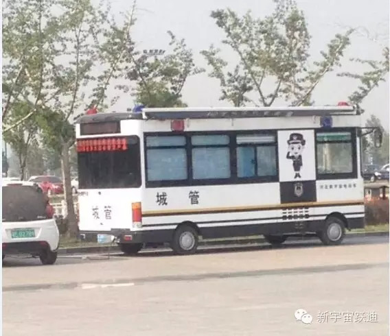 躍迪移動警務室批量發車邢臺—零距離服務群眾