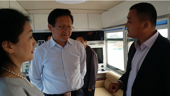 陜西省政協副主席、民革省委主委李曉東到躍迪集團陜西躍迪新能源汽車有限公司項目建設基地調研