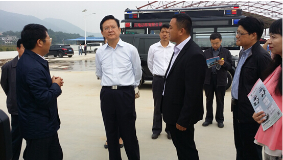 陜西省政協副主席、民革省委主委李曉東到躍迪集團陜西躍迪新能源汽車有限公司項目建設基地調研