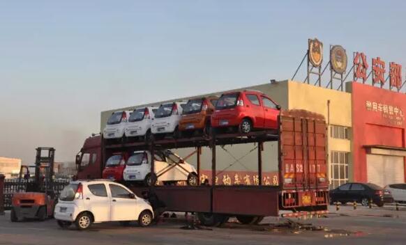 躍迪電動汽車批量發車昆明—節能環保▶◀綠色出行