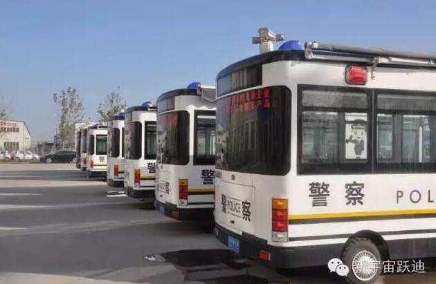 躍迪移動(dòng)警務(wù)室首批發(fā)車曲陽—人民警察的好幫手