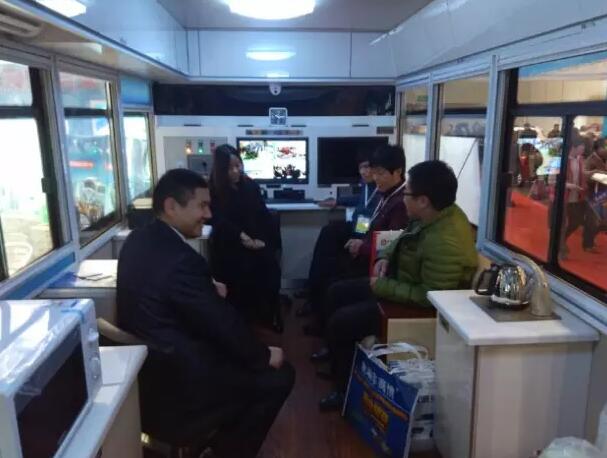 躍迪攜旗下全系新能源汽車產品及躍迪警務用車強勢亮相鄭州展