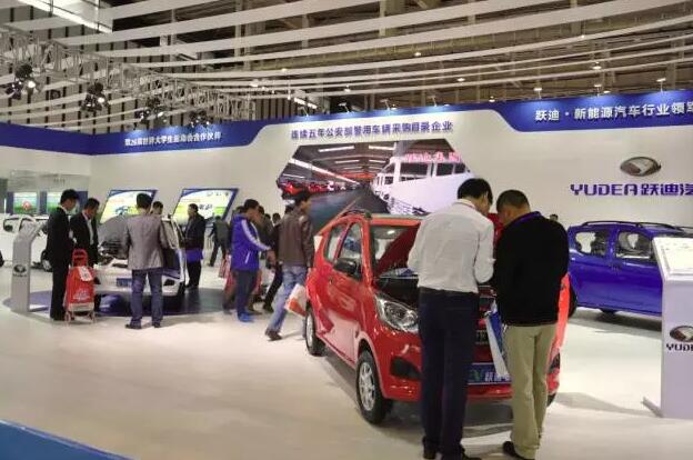 躍迪汽車強(qiáng)勢登錄南京新能源汽車展，引領(lǐng)行業(yè)發(fā)展新軌道