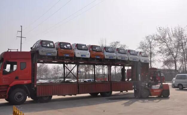 躍迪電動汽車批量發(fā)車廣西—躍迪，您身邊的電動汽車生產(chǎn)專家