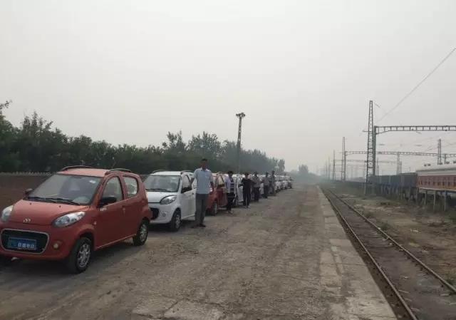 躍迪電動汽車批量發車貴州貴陽——躍迪發力鐵路貨物運輸，及時滿足用戶需求