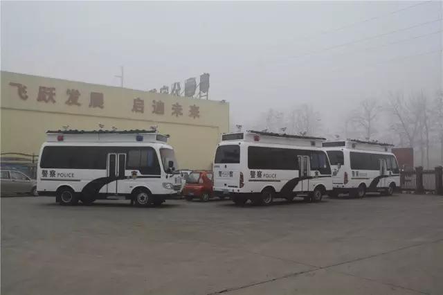 30臺躍迪燃油移動警務室批量發往河北石家莊交管局——霧霾鎖城，躍迪24小時全天候執勤