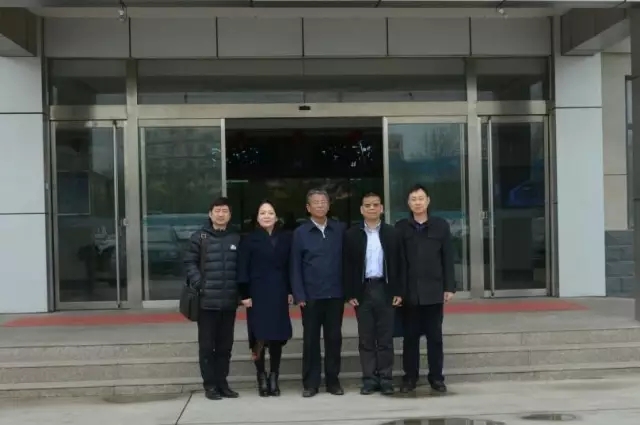 河北省臺灣同胞聯(lián)誼會王耀冀會長一行蒞臨躍迪集團(tuán)慰問臺灣籍專家