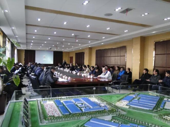 鹿泉區(qū)四大班子及各級領(lǐng)導(dǎo)觀摩考察躍迪集團(tuán)