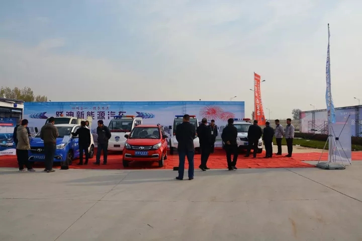 2017年回顧系列--- 躍迪新能源汽車(chē)參展風(fēng)采