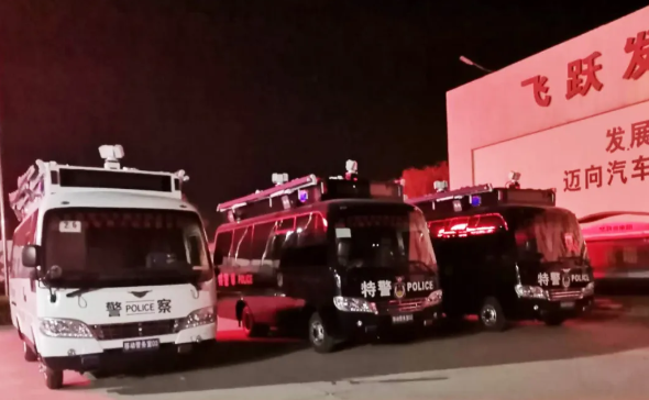 躍迪移動警務室發車新疆 警務保障服務再升級
