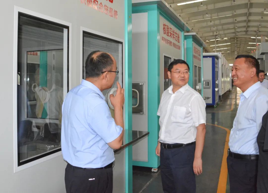 元氏縣委副書記、縣長曹鉑一行蒞臨躍迪集團考察調研