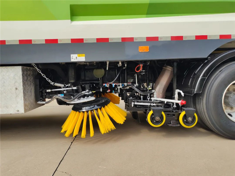 讓綠色擁抱生活丨躍迪純電動洗掃車發往安徽