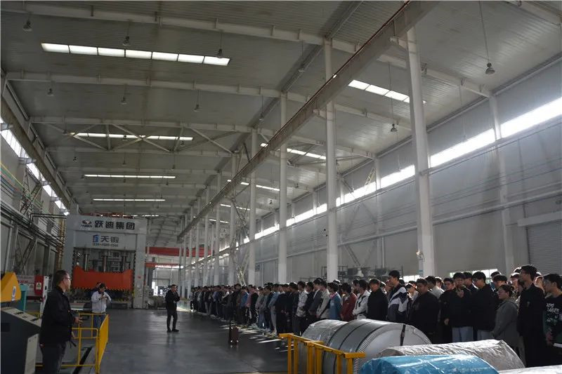 【走出校院 走進企業】河北科技大學機械專業學生一行到躍迪集團參觀交流