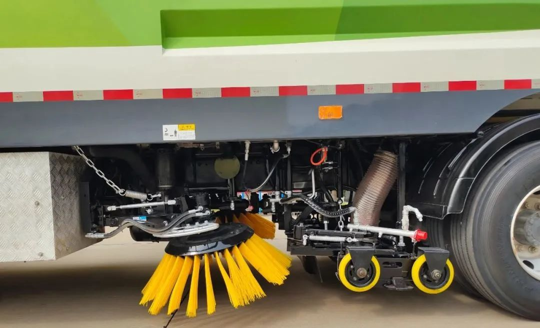 低碳 環保丨躍迪新能源渣土車 環衛車守護美麗城市